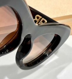 Picture of Balenciga Sunglasses _SKUfw53698323fw